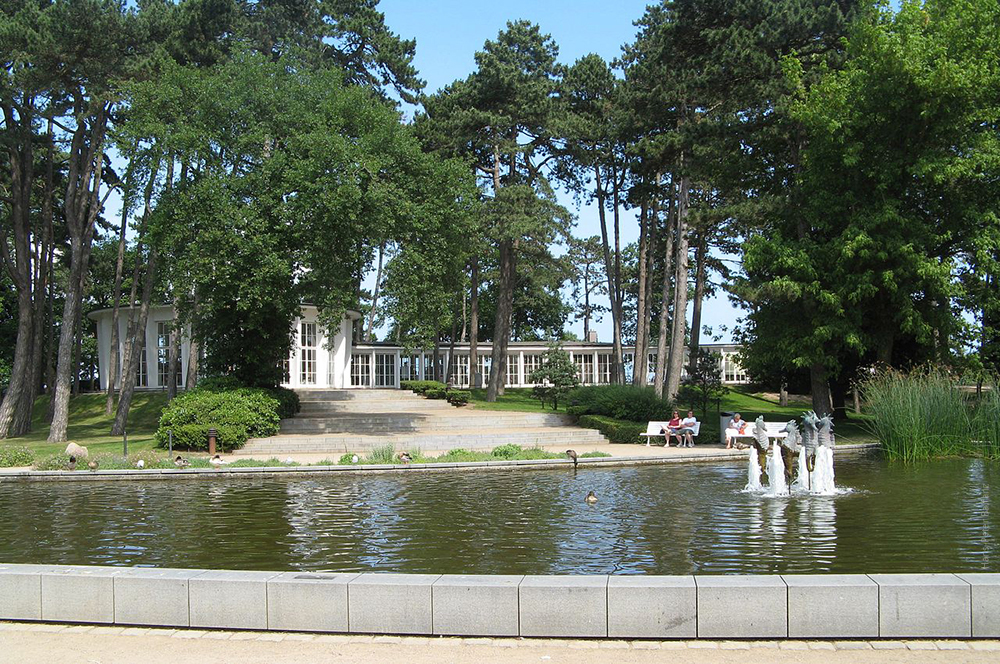 Ferienwohnung ANKERPLATZ - Ferienwohnung, ANKERPLATZ, Timmendorfer Strand - Die Trinkkurhalle